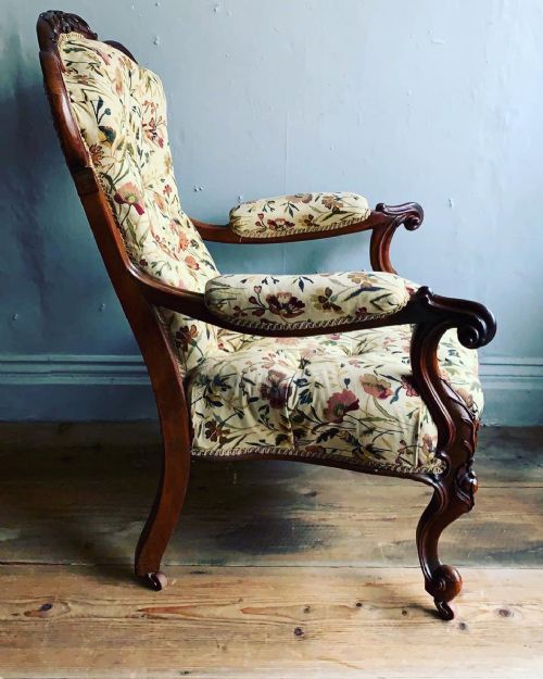 19THC CARVED ROSEWOOD ARMCHAIR CHAIR - ADDITIONAL PHOTO 1