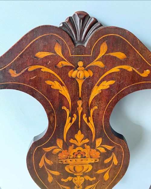 A EARLY 20THC MARQUETRY ELBOW CHAIR - ADDITIONAL PHOTO 1