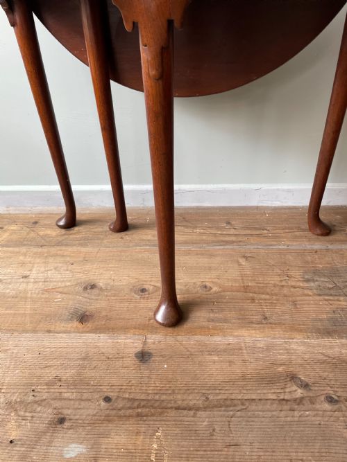 A MID 18THC MAHOGANY FOLDING TEA TABLE - ADDITIONAL PHOTO 4