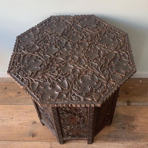 A 19THC CARVED HARDWOOD ANGLO INDIAN TABLE - ADDITIONAL PHOTO 1