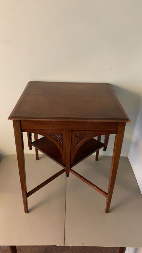 AN AESTHETIC MOVEMENT MAHOGANY OCCASIONAL TABLE - ADDITIONAL PHOTO 4