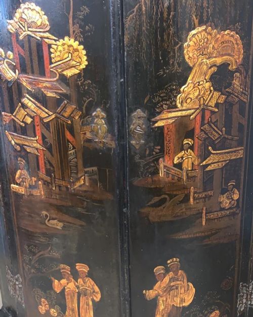 AN EARLY 18THC CHINOISERIE CORNER CUPBOARD - ADDITIONAL PHOTO 1