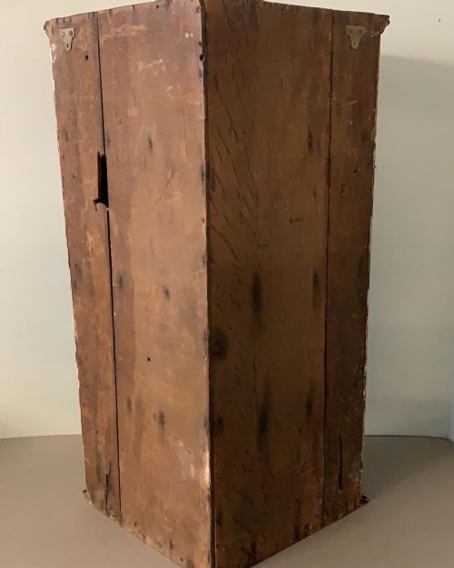 AN EARLY 18THC CHINOISERIE CORNER CUPBOARD - ADDITIONAL PHOTO 6