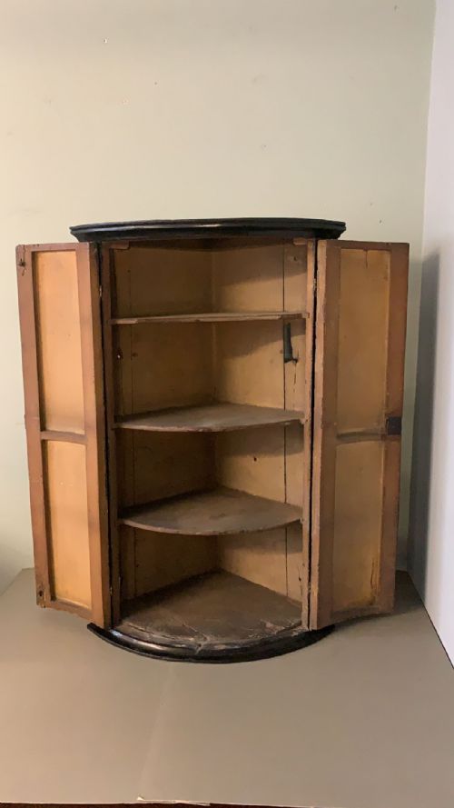 AN EARLY 18THC CHINOISERIE CORNER CUPBOARD - ADDITIONAL PHOTO 7