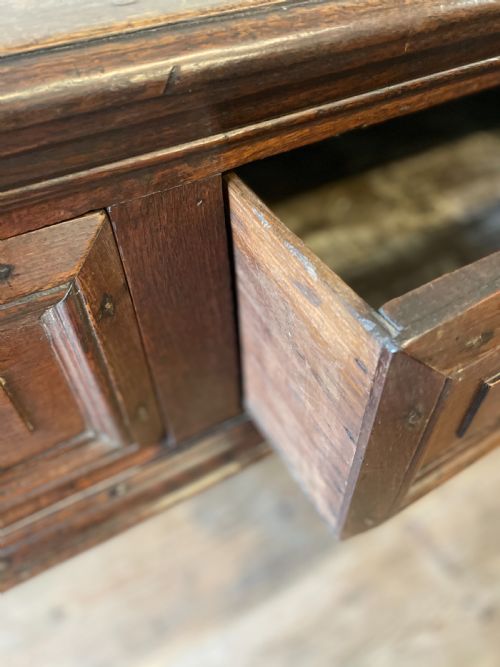 A 17THC OAK DRESSER BASE - ADDITIONAL PHOTO 6