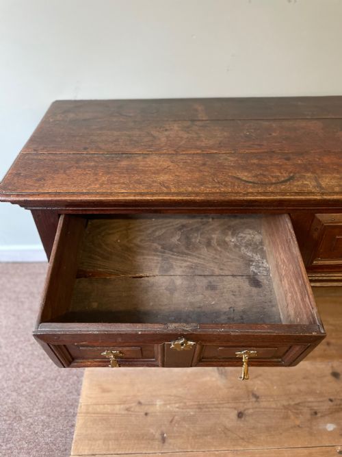 A 17THC OAK DRESSER BASE - ADDITIONAL PHOTO 7