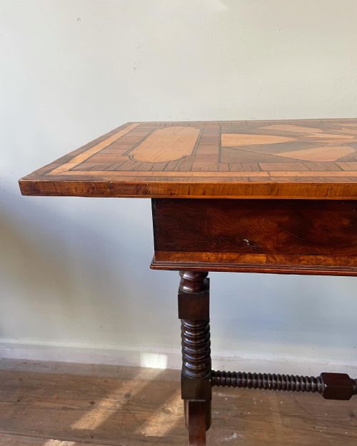 A 19THC OCCASSIONAL TABLE - ADDITIONAL PHOTO 3