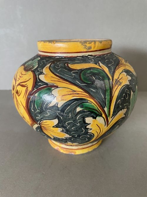 A 17THC ITALIAN MAJOLICA VASE - ADDITIONAL PHOTO 5