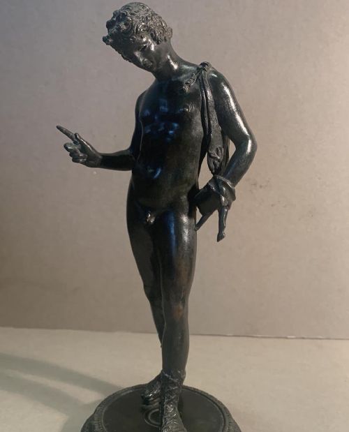 A GRAND TOUR BRONZE OF NARCISSUS - ADDITIONAL PHOTO 3