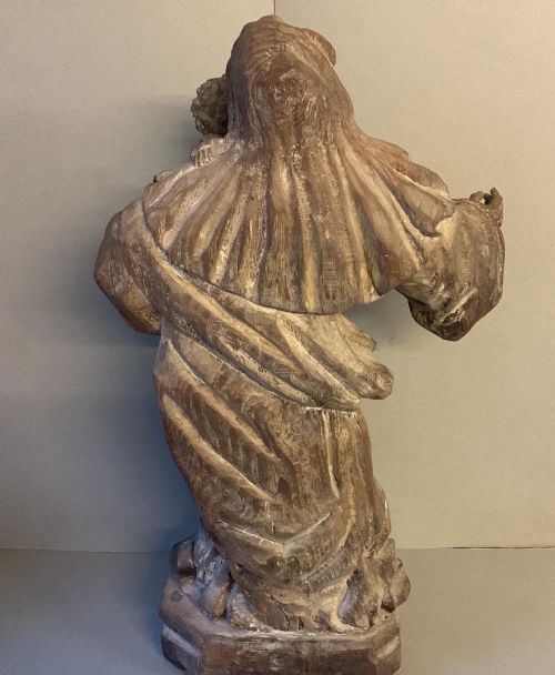 AN ANTIQUE CARVING OF MADONNA AND CHILD - ADDITIONAL PHOTO 2