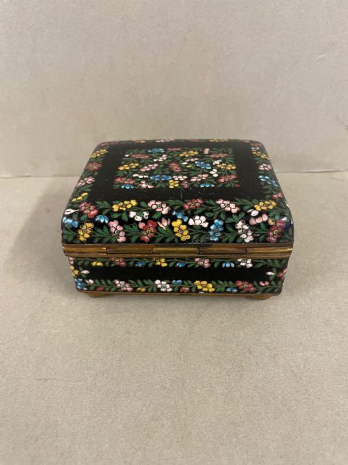 AN ANTIQUE CHINESE COISONNE BOX - ADDITIONAL PHOTO 1