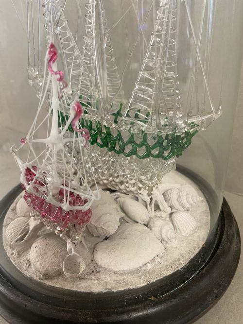 AN ANTIQUE DOME WITH SPUN GLASS FRIGGER SHIPS - ADDITIONAL PHOTO 2