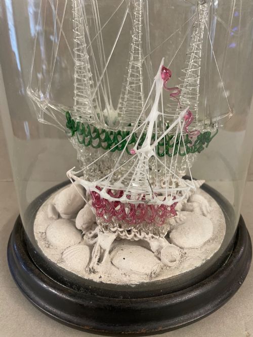 AN ANTIQUE DOME WITH SPUN GLASS FRIGGER SHIPS - ADDITIONAL PHOTO 4