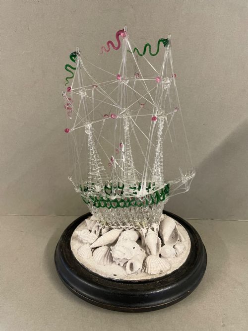 AN ANTIQUE DOME WITH SPUN GLASS FRIGGER SHIPS - ADDITIONAL PHOTO 8