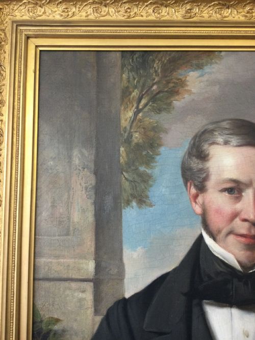AN ANTIQUE PORTRAIT OF A GENTLEMAN - ADDITIONAL PHOTO 3