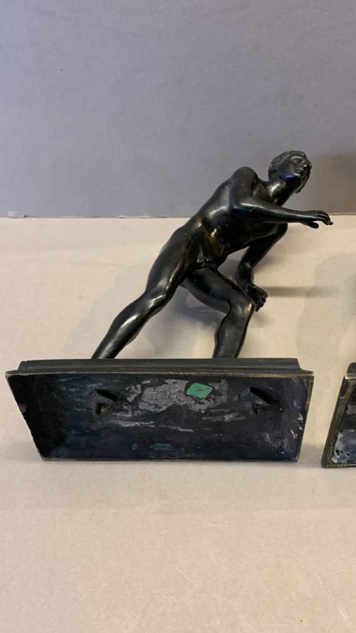 A PAIR OF GRAND TOUR BRONZES ENTITLED THE RUNNERS - ADDITIONAL PHOTO 7