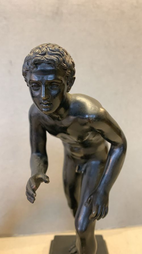 A PAIR OF GRAND TOUR BRONZES ENTITLED THE RUNNERS - ADDITIONAL PHOTO 8