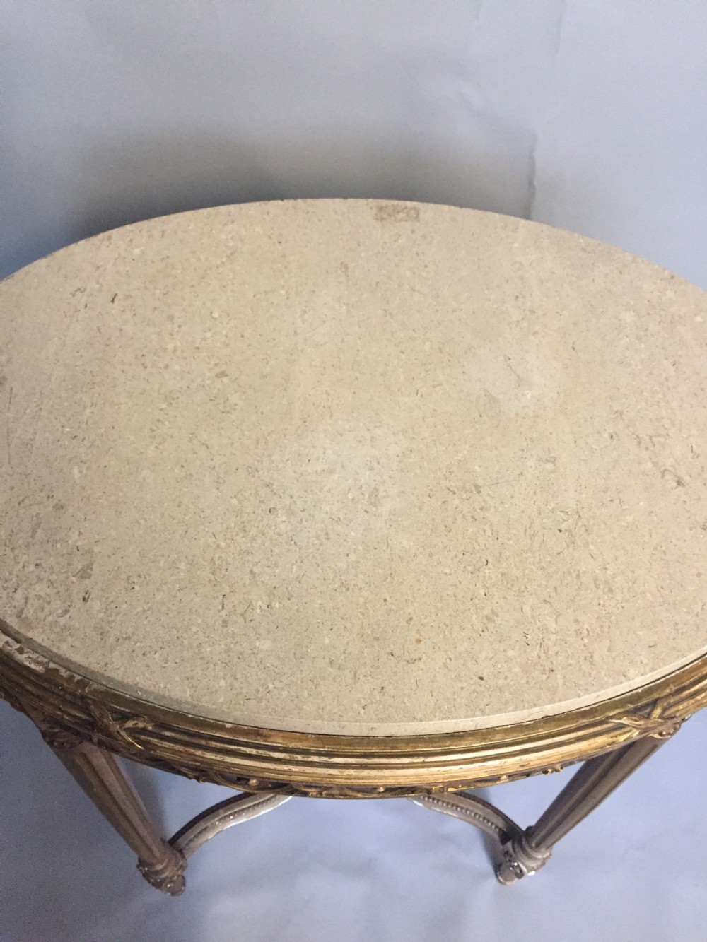 An elegant early 20thC giltwood marble topped lamp table View III