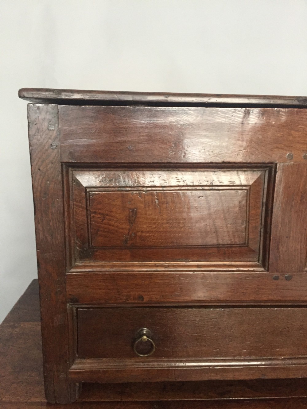 A wonderful 18thC oak Welsh Coffer bach View II