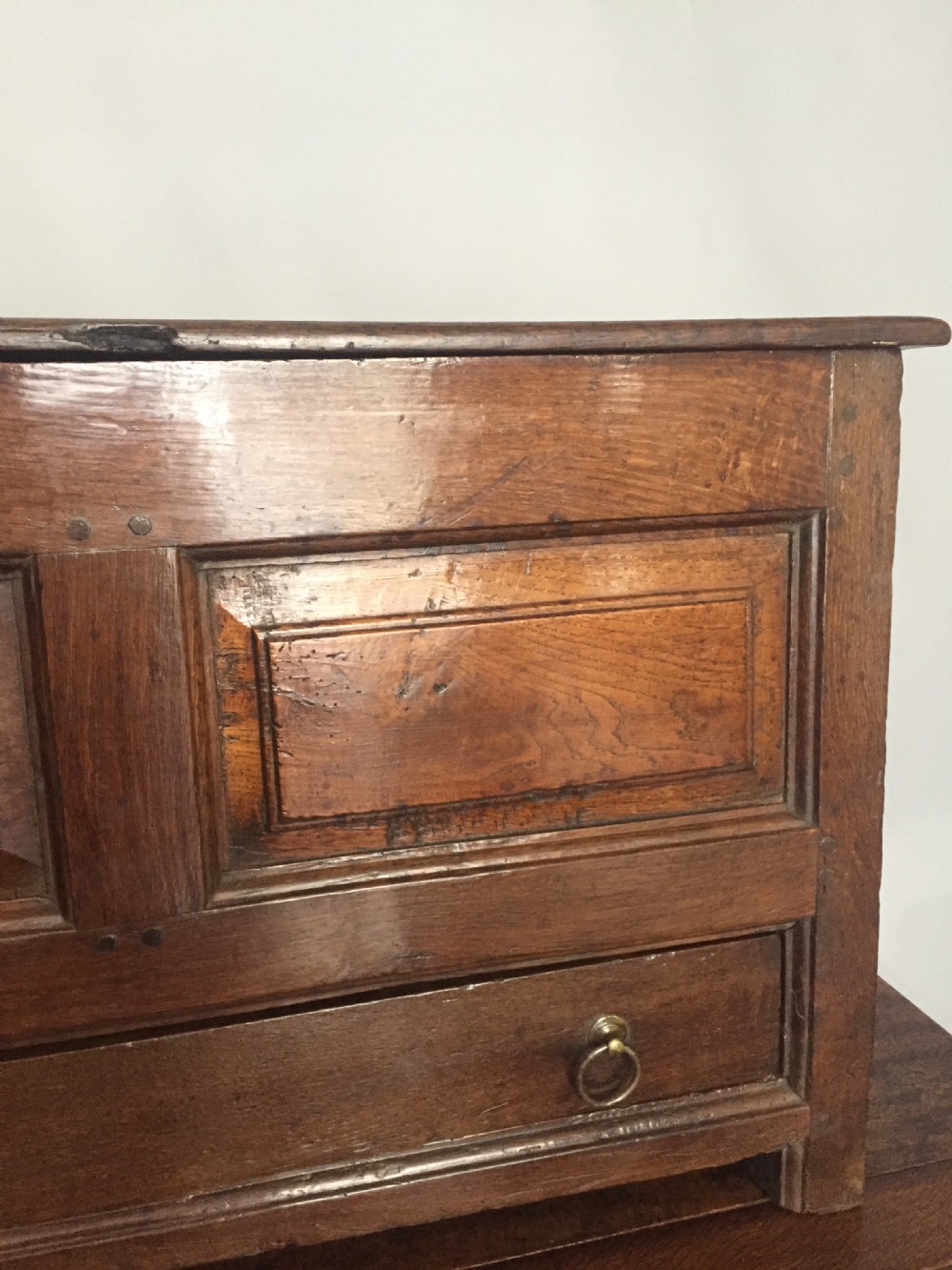 A wonderful 18thC oak Welsh Coffer bach View III