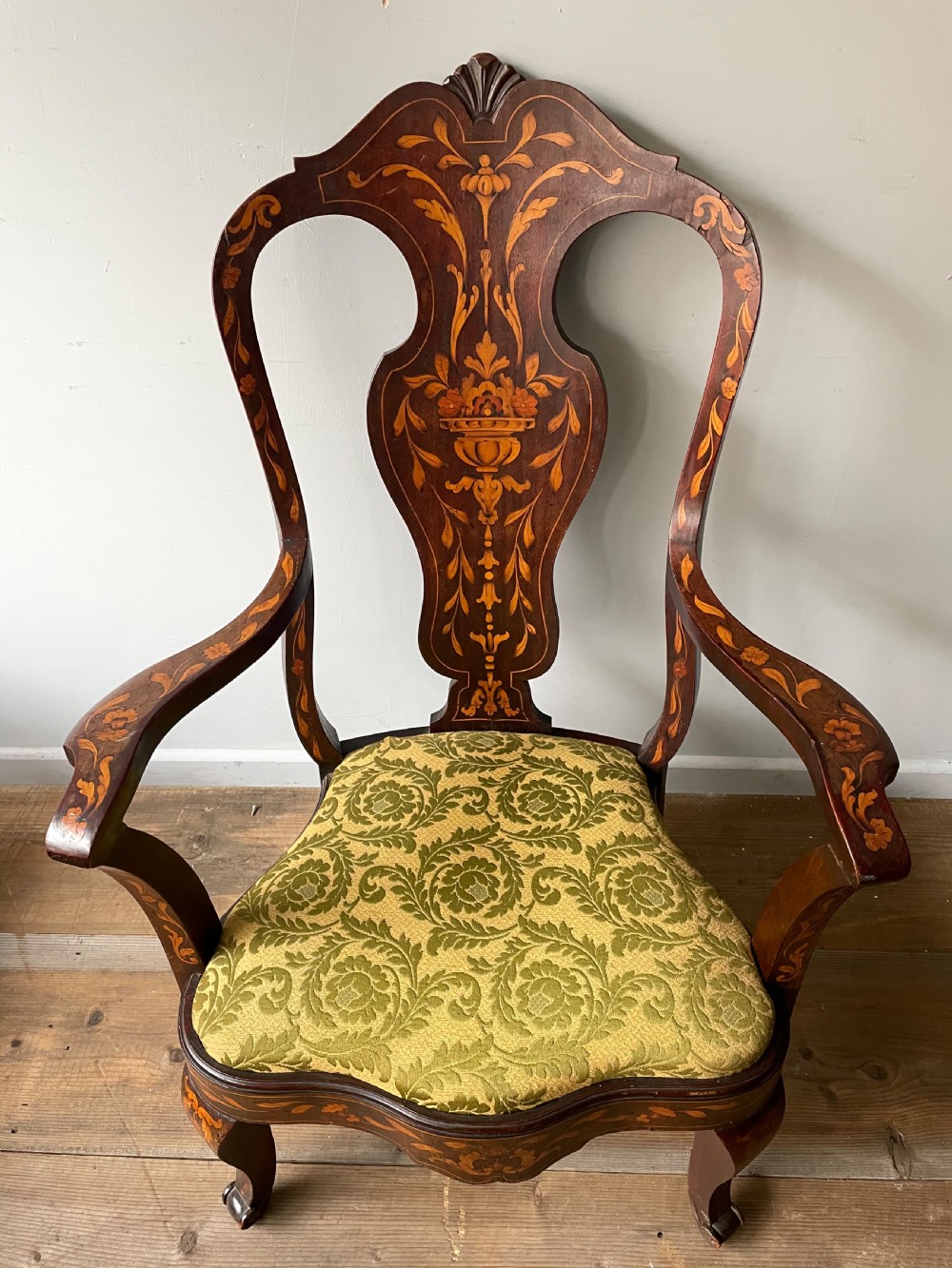 A early 20thC marquetry elbow chair