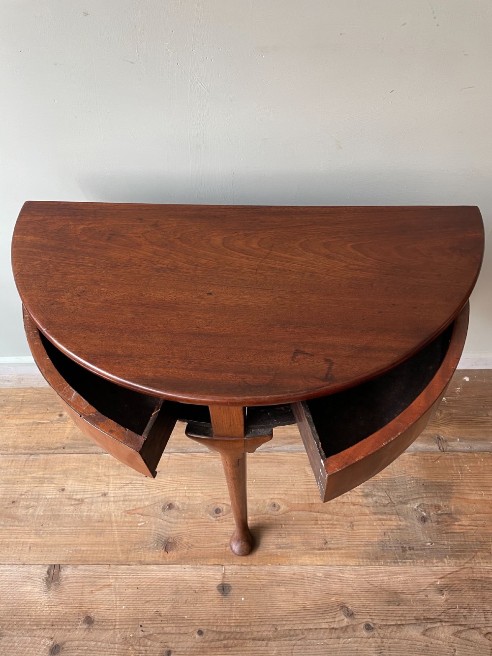 A Mid 18thC mahogany folding tea table View III