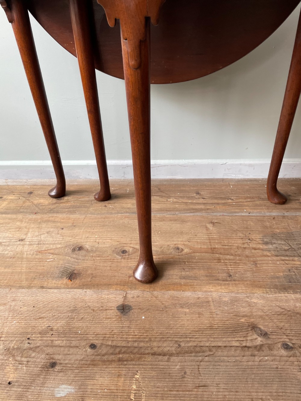 A Mid 18thC mahogany folding tea table View V