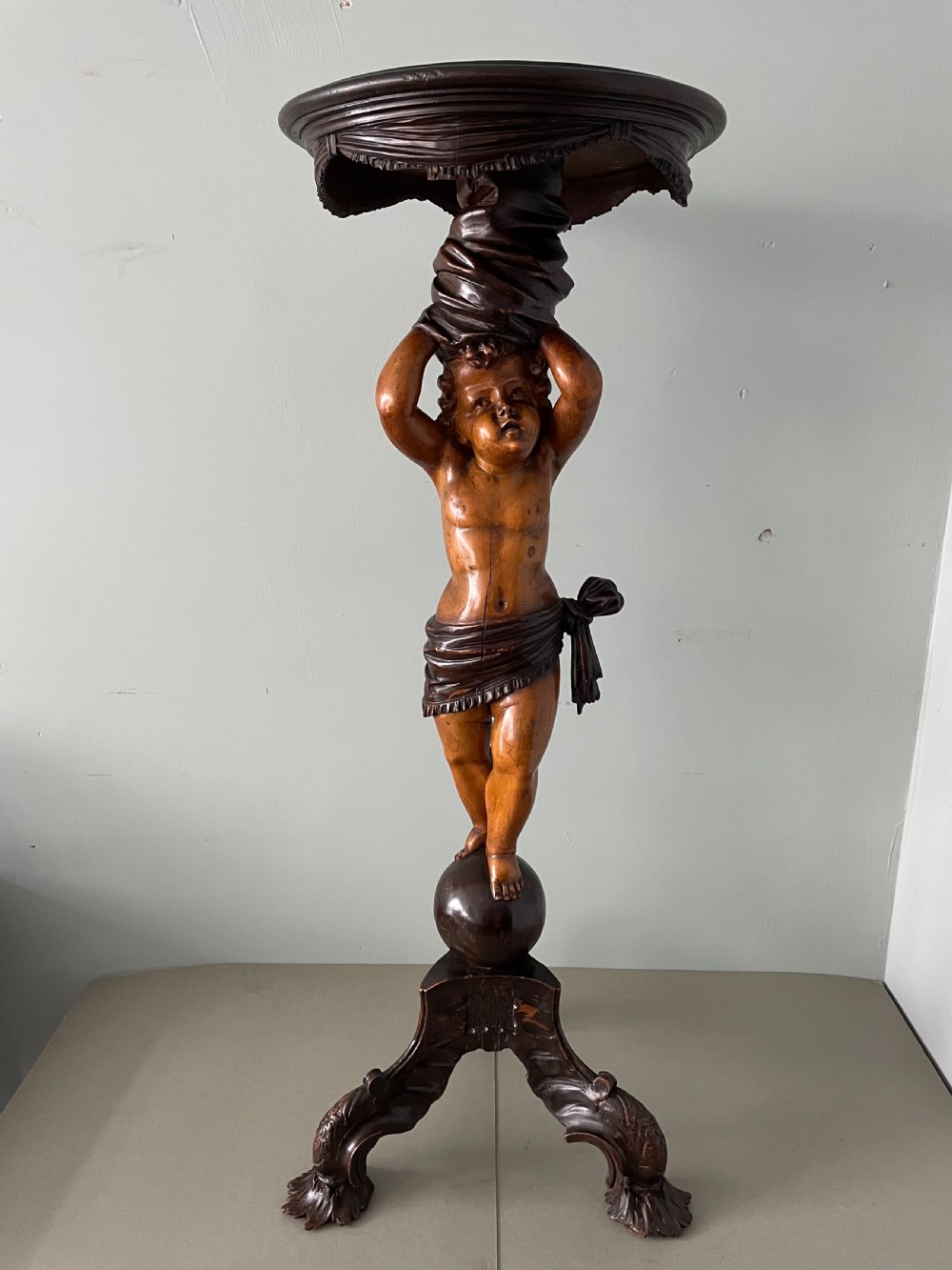 A Venetian Cherub Figural Table