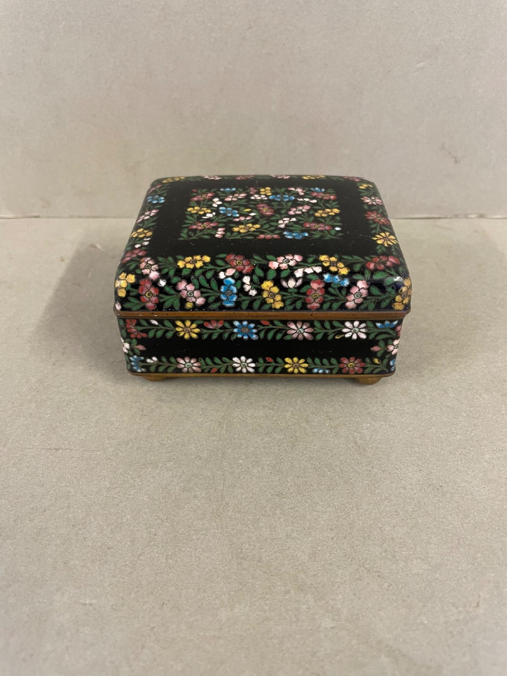 An Antique Chinese Coisonne box