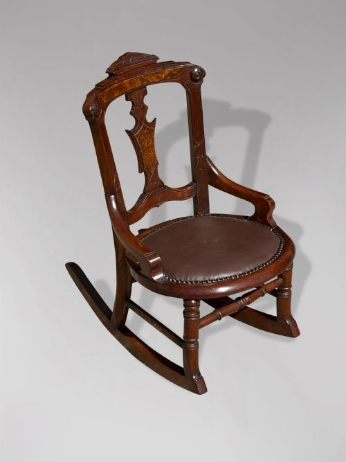19TH CENTURY VICTORIAN PERIOD CHILD'S ROCKING CHAIR - ADDITIONAL PHOTO 1