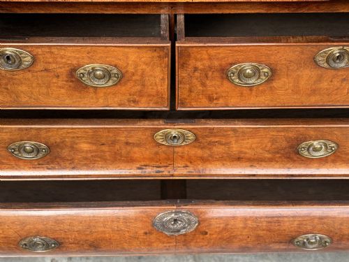 18TH CENTURY DUTCH WALNUT BOMB CABINET ARMOIRE C1740 - ADDITIONAL PHOTO 8