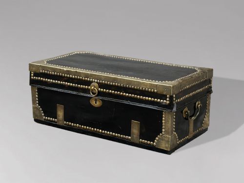 19TH CENTURY LEATHER BRASSBOUND COACHING TRUNK - ADDITIONAL PHOTO 7