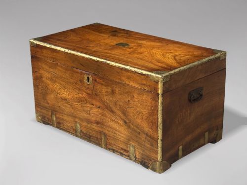 19TH CENTURY LARGE CAMPHOR WOOD CAMPAIGN TRUNK C1880 - ADDITIONAL PHOTO 9