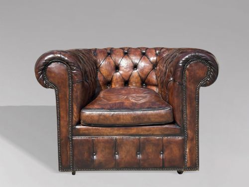 ANTIQUE BROWN LEATHER CHESTERFIELD ARMCHAIR C1910 - ADDITIONAL PHOTO 1
