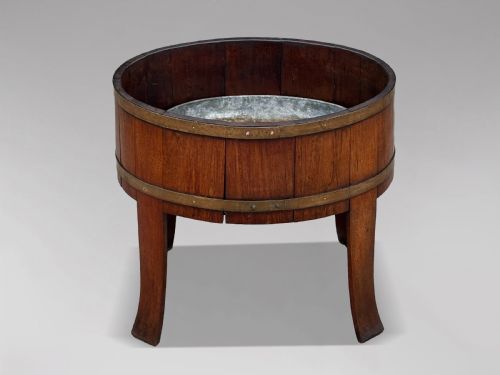 18TH CENTURY GEORGE III WALNUT BRASSBOUND WINE COOLER C1790 - ADDITIONAL PHOTO 1