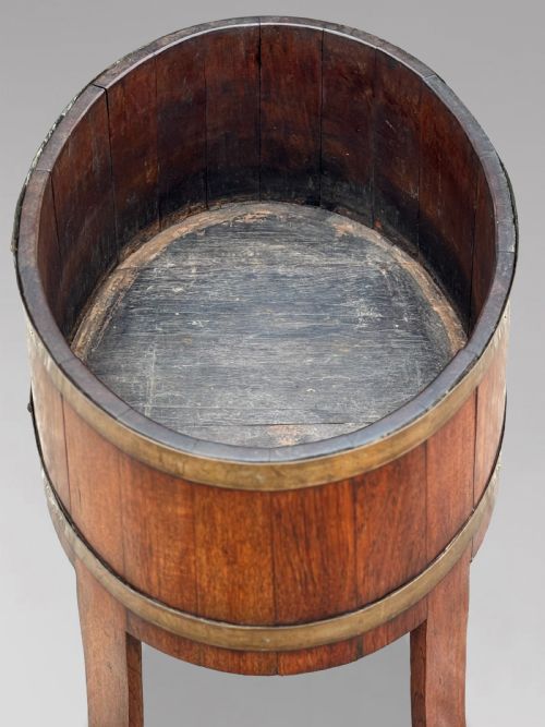 18TH CENTURY GEORGE III WALNUT BRASSBOUND WINE COOLER C1790 - ADDITIONAL PHOTO 4