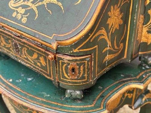 18TH CENTURY VENETIAN TRAVELLING BUREAU ON TABLE C1720 - ADDITIONAL PHOTO 2