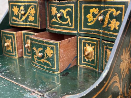 18TH CENTURY VENETIAN TRAVELLING BUREAU ON TABLE C1720 - ADDITIONAL PHOTO 3