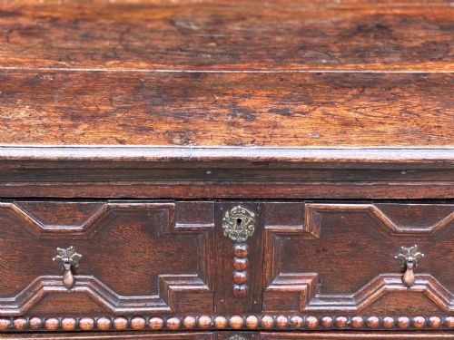 17TH CENTURY CHARLES II OAK GEOMETRIC CHEST OF DRAWERS C1680 - ADDITIONAL PHOTO 8