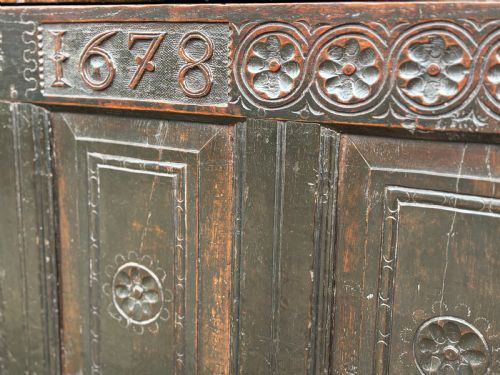 17TH CENTURY JOINED OAK LANCASHIRE COFFER C1678 - ADDITIONAL PHOTO 5