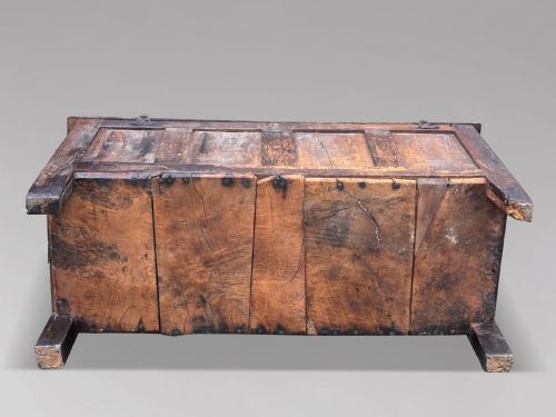 17TH CENTURY JOINED OAK LANCASHIRE COFFER C1678 - ADDITIONAL PHOTO 8