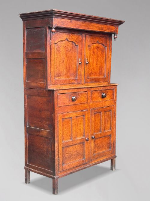 18TH CENTURY GEORGE III PERIOD OAK COURT CUPBOARD C1760