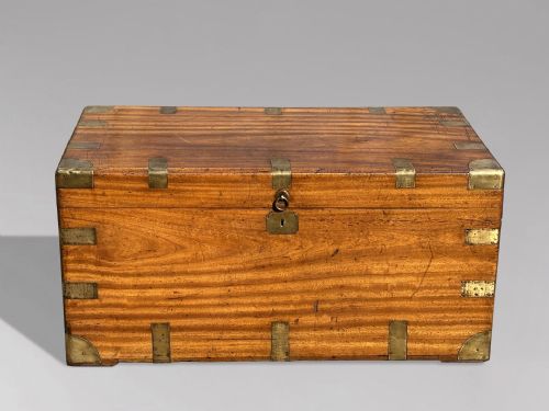 19TH CENTURY LARGE CAMPHOR WOOD CAMPAIGN TRUNK C1880 - ADDITIONAL PHOTO 6