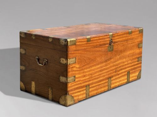 19TH CENTURY LARGE CAMPHOR WOOD CAMPAIGN TRUNK C1880 - ADDITIONAL PHOTO 7