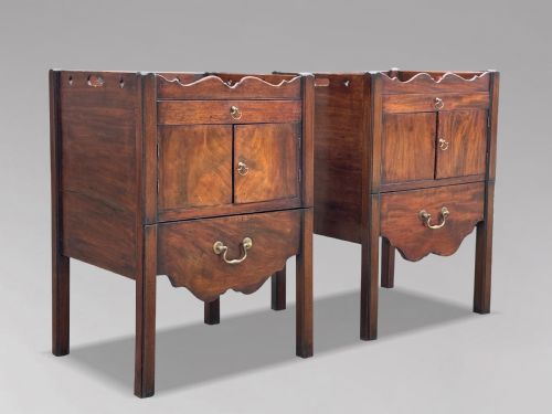 PAIR OF 18TH CENTURY GEORGE III MAHOGANY BEDSIDE CABINETS C1760 - ADDITIONAL PHOTO 11