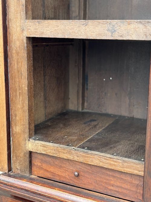 18TH CENTURY GEORGE III SMALL OAK HOUSEKEEPERS CUPBOARD C1770 - ADDITIONAL PHOTO 10