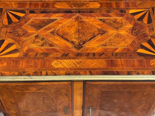 18TH CENTURY MALTESE WALNUT - ADDITIONAL PHOTO 5