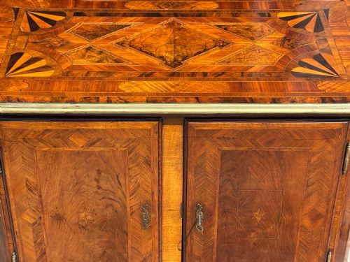 18TH CENTURY MALTESE WALNUT - ADDITIONAL PHOTO 13