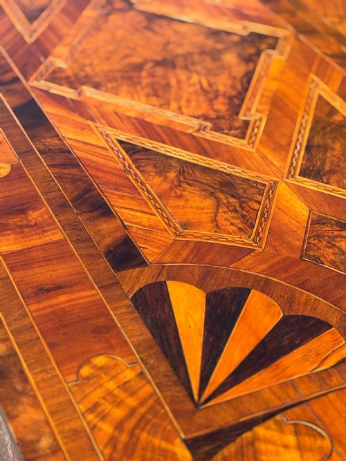 18TH CENTURY MALTESE WALNUT - ADDITIONAL PHOTO 14