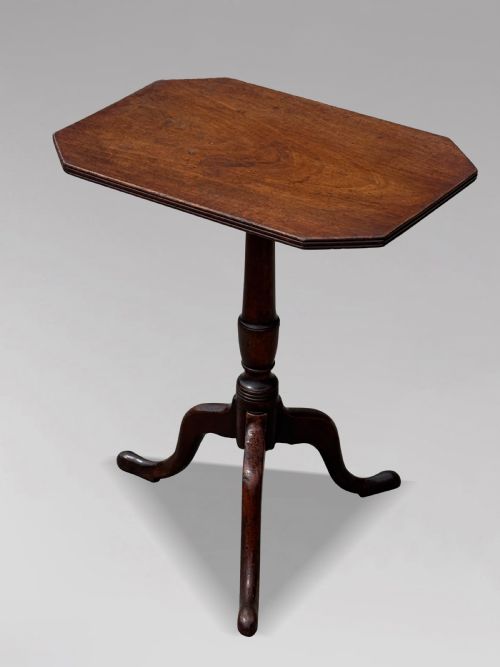18TH CENTURY GEORGE III PERIOD MAHOGANY TRIPOD TABLE C1790